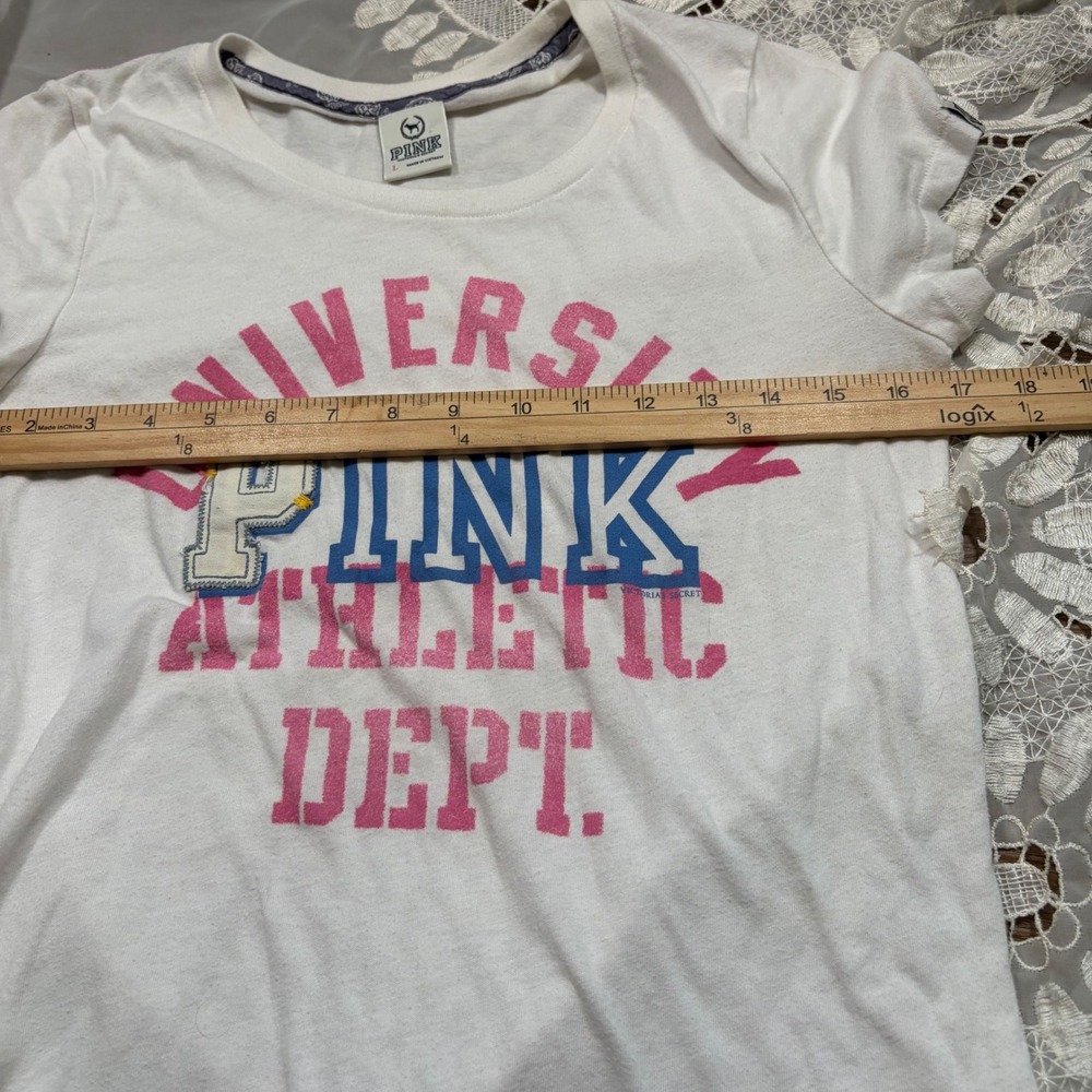 Y2K 2009 Victoria's Secret PINK University Athletic Dep Graphic Tee White - Picture 6 of 8